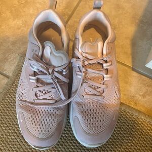 Nike Women's Light Pink Sneakers